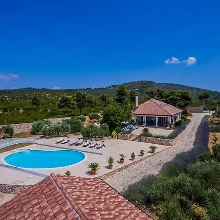 Luxurious With Panoramic Sea Views Stiniva