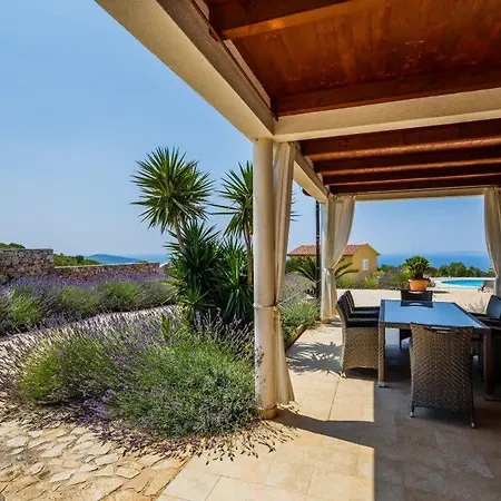 Luxurious With Panoramic Sea Views Stiniva