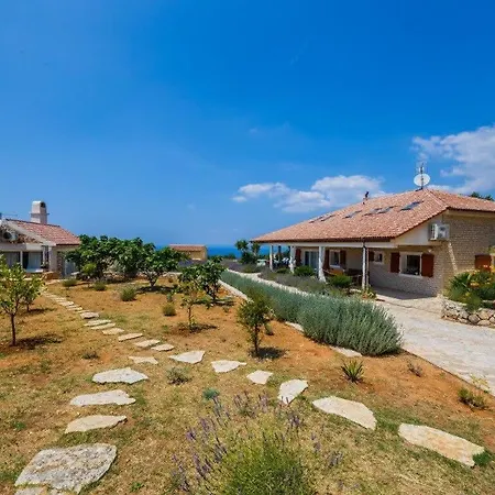 Villa Luxurious With Panoramic Sea Views