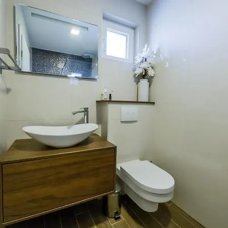 Luxurious With Panoramic Sea Views Villa *
