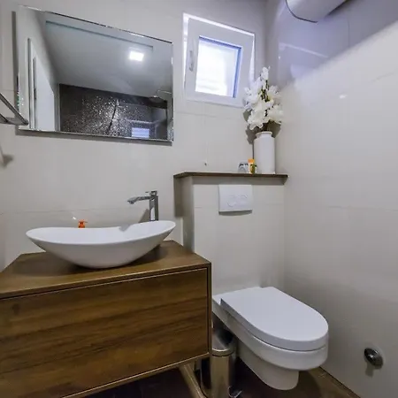 Luxurious With Panoramic Sea Views
