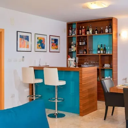 Luxurious With Panoramic Sea Views Villa